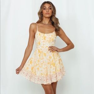 Seaside Boardwalk Dress Yellow M Hello Molly